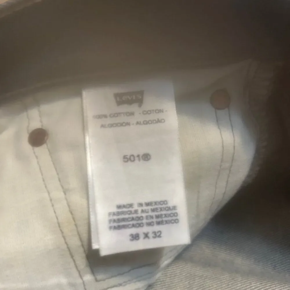 501 button-fly 5 pocket denim jeans, size 38/32